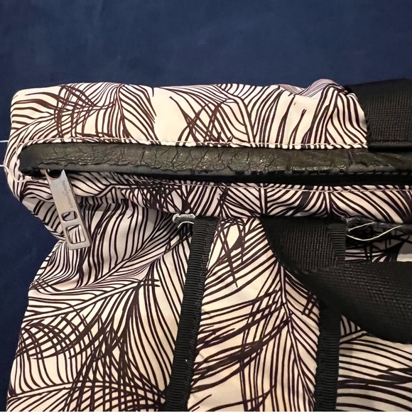 Lululemon Kickin It Sketchy Palms Black and White Backpack - Picture 15 of 15